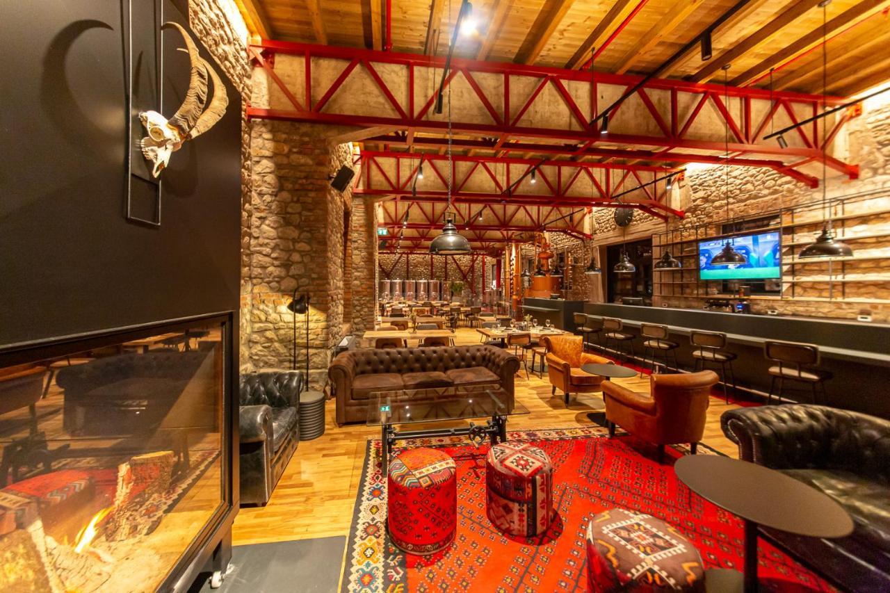 Hotel Melesin Distillery