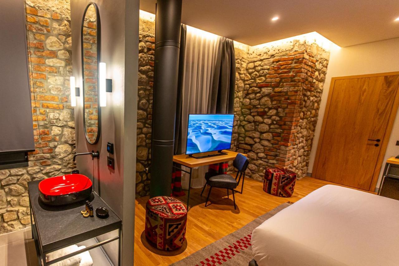 Hotel Melesin Distillery