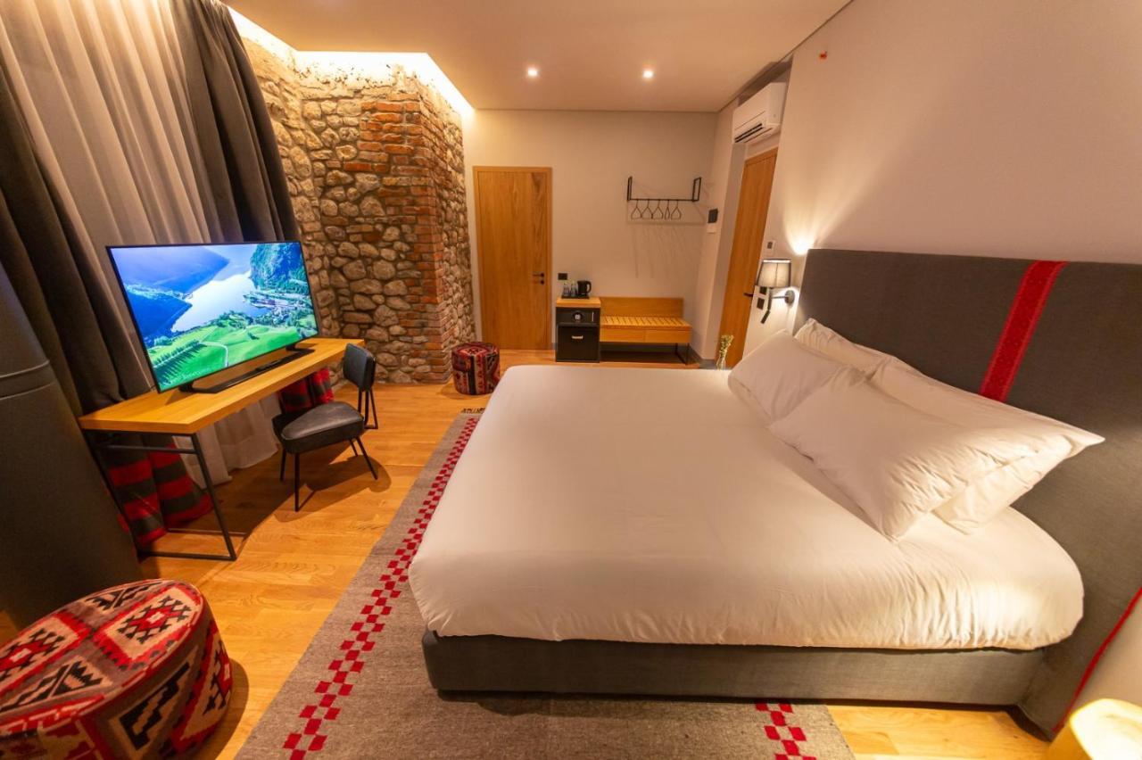 Hotel Melesin Distillery