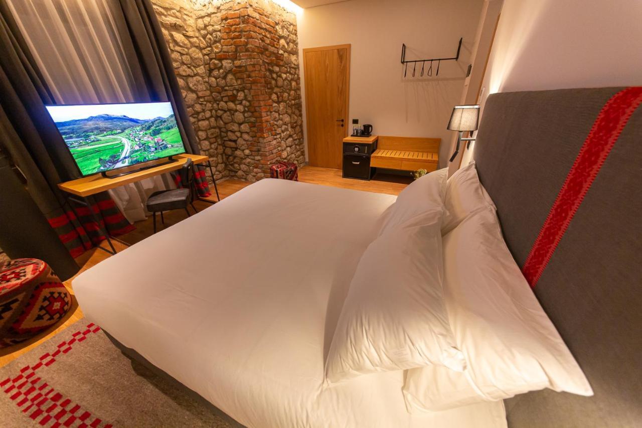 Melesin Distillery 4* Leskovik