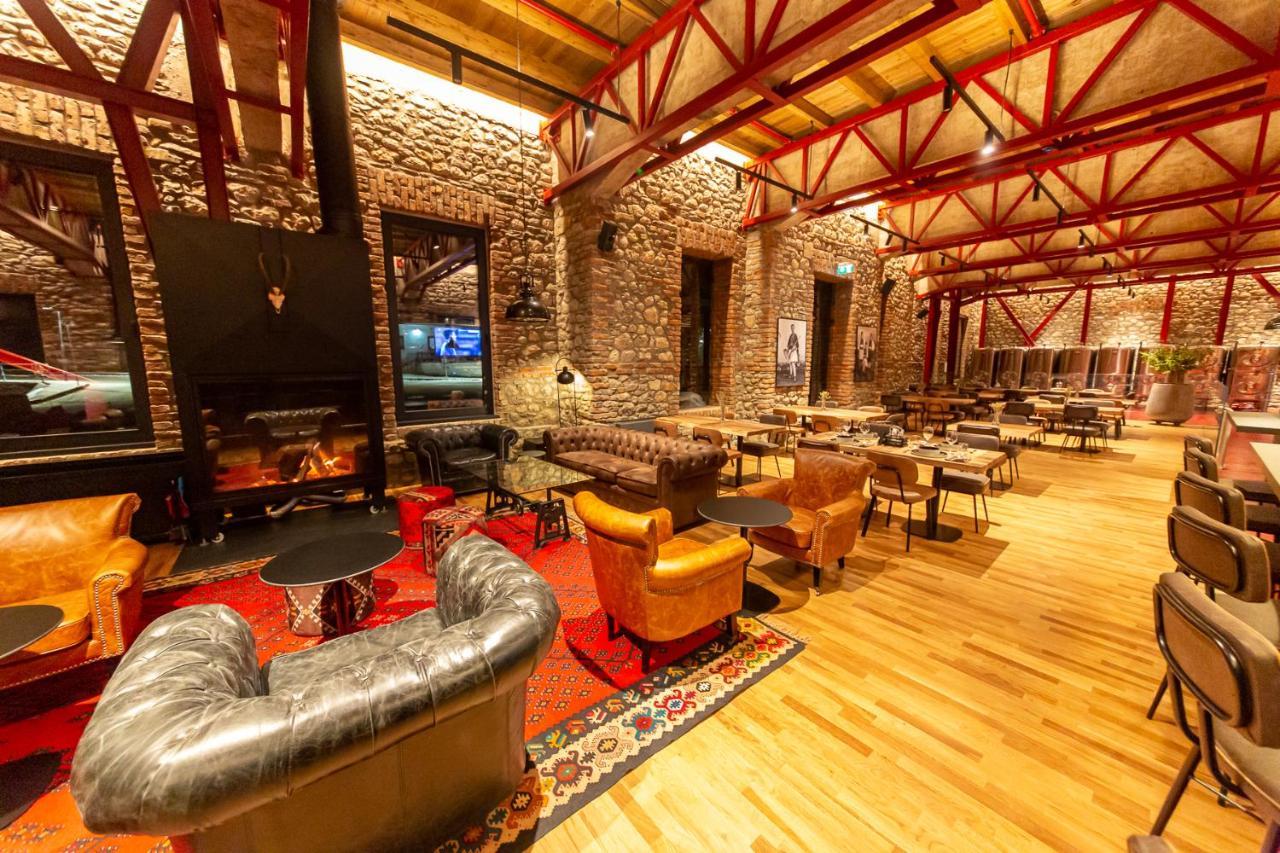 Hotel Melesin Distillery
